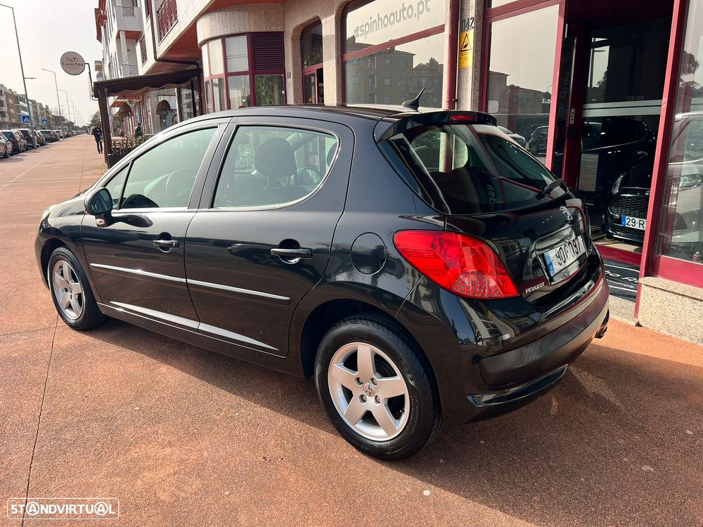 Peugeot 207 1.4 16V Sport - 2