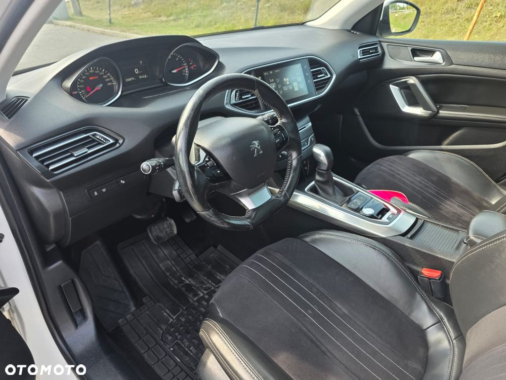 Peugeot 308 - 13