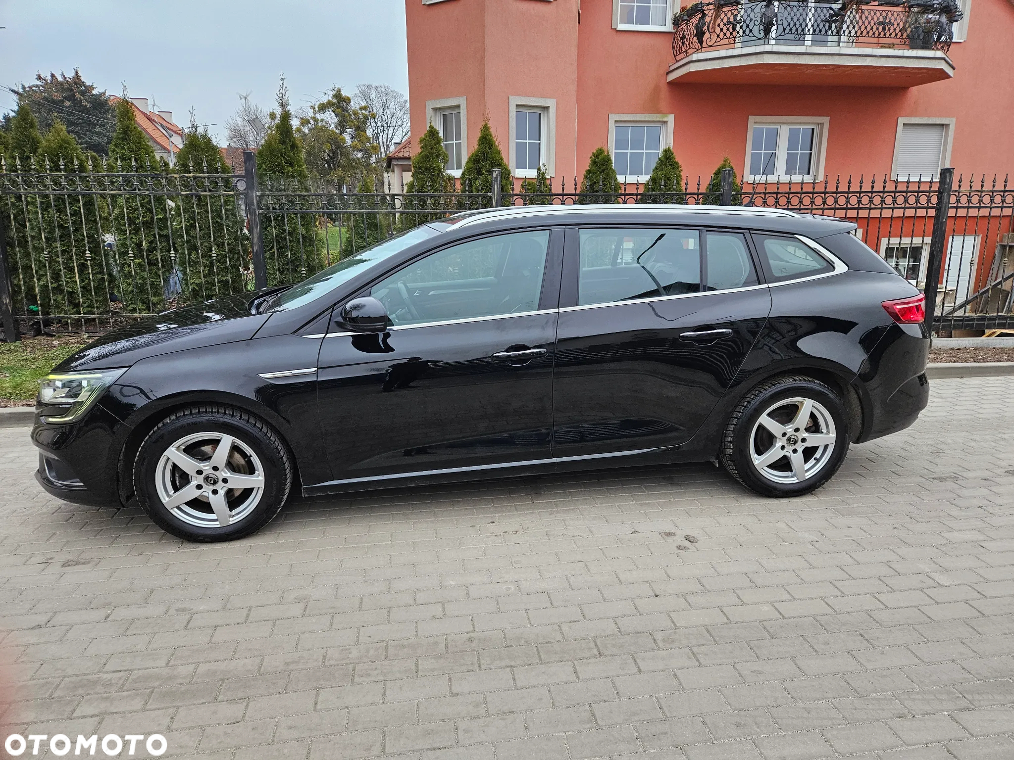 Renault Megane Grandtour ENERGY TCe 130 INTENS - 39