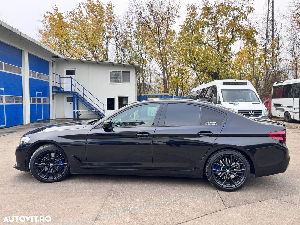 BMW Seria 5 530d xDrive AT - 7