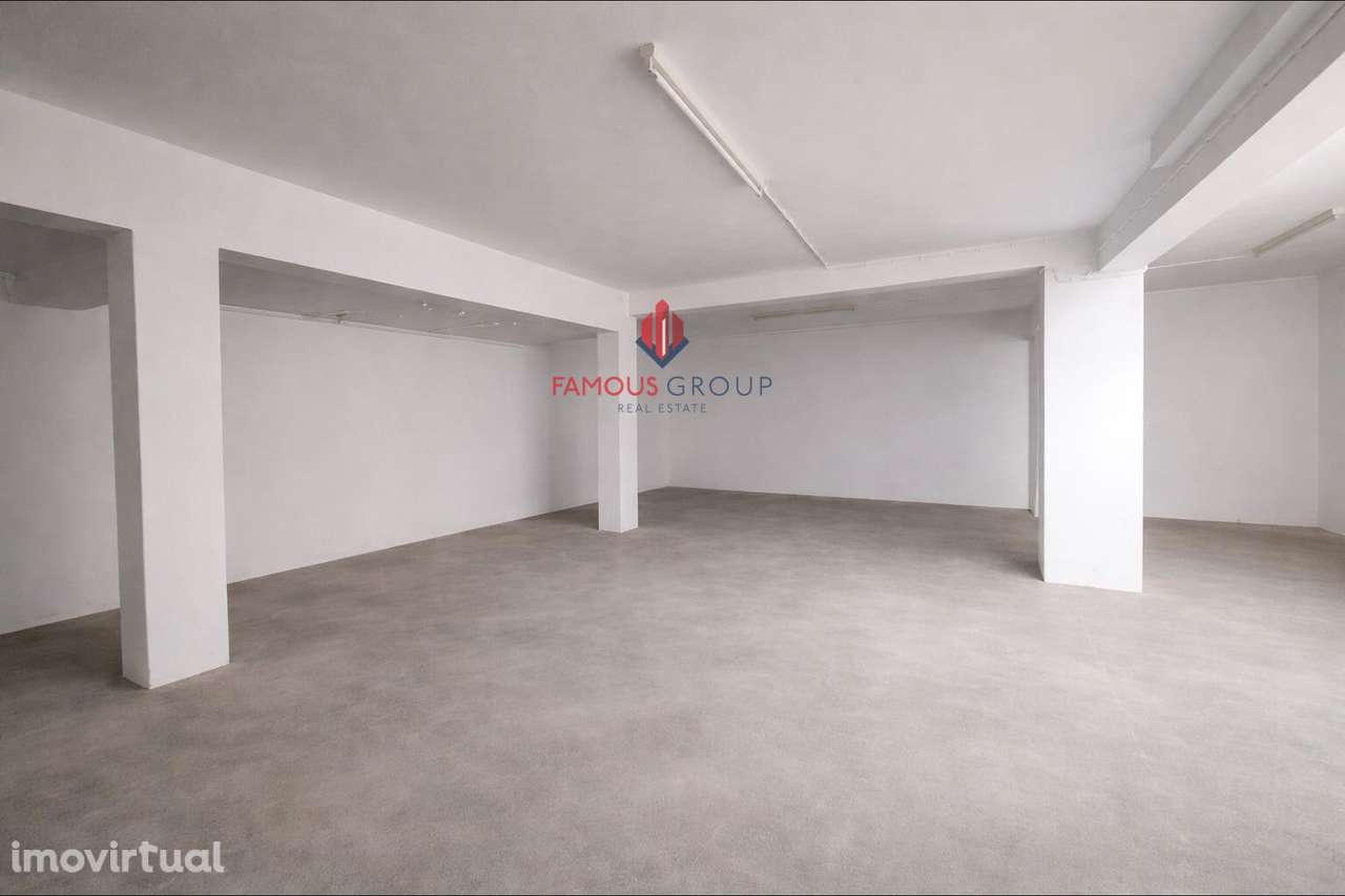 Armazém com Excelente Localização em Portimão - Grande imagem: 2/11