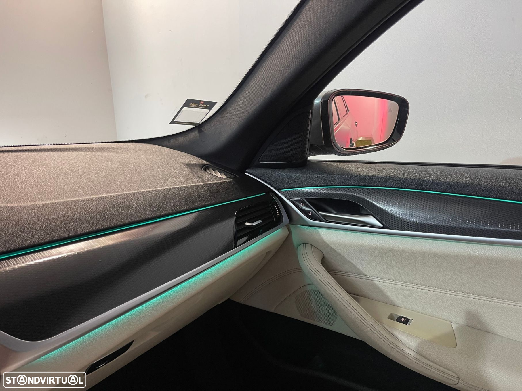 BMW 530 e Pack M - 32