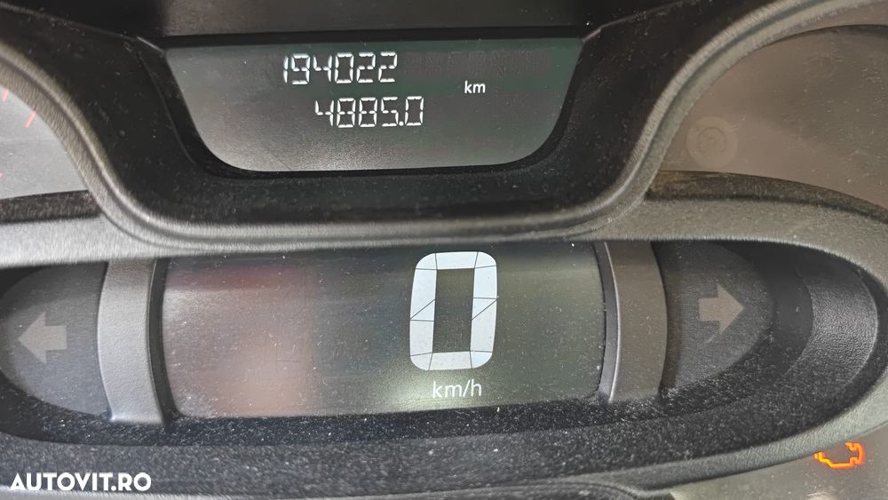 Renault Trafic Combi L2H1 7+1 Expression Plus - 21