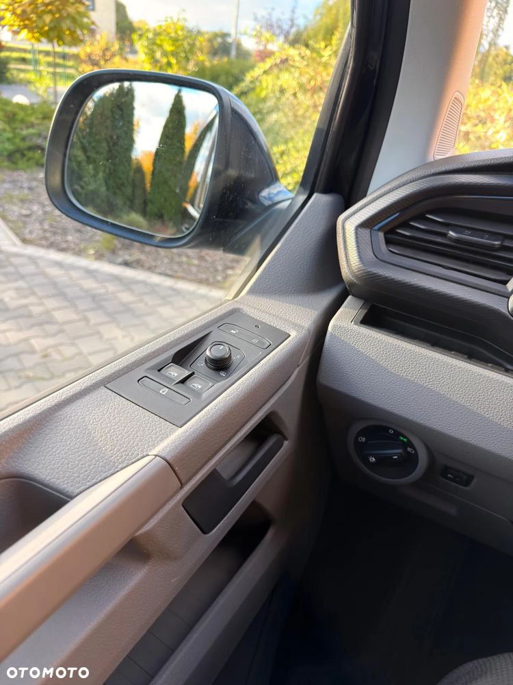 Volkswagen Caravelle 2.0 TDI L2 Comfortline DSG - 22