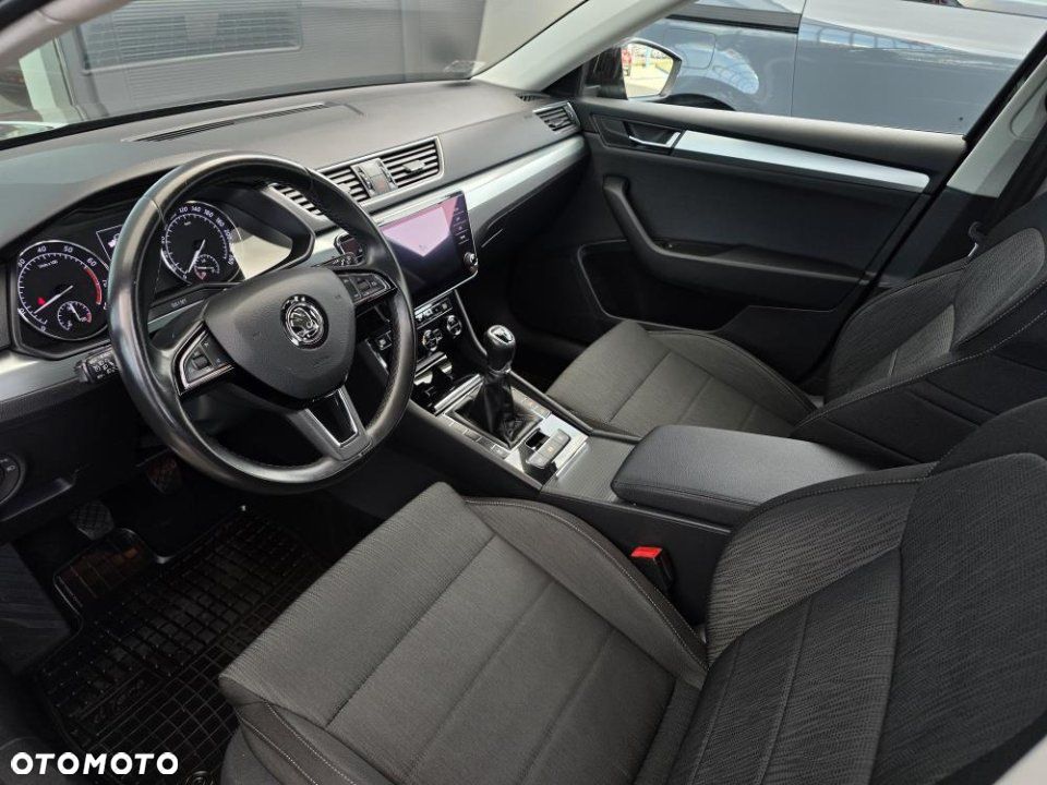 Skoda Superb - 16