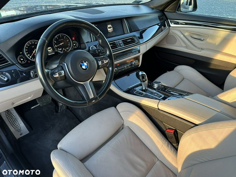 BMW Seria 5 528i xDrive - 10