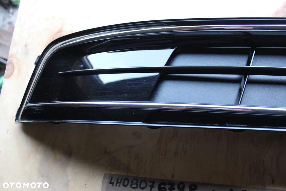 KRATKA ZDERZAKA LEWA AUDI Q7 4M S LINE 4M0807151B 2017 - 4