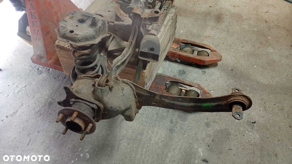 Belka wózek zawieszenia tylnego Ford FOCUS MK2 - 2