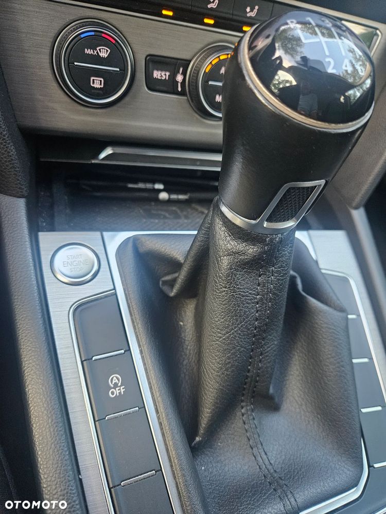 Volkswagen Passat - 6