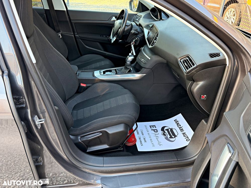 Peugeot 308 - 15