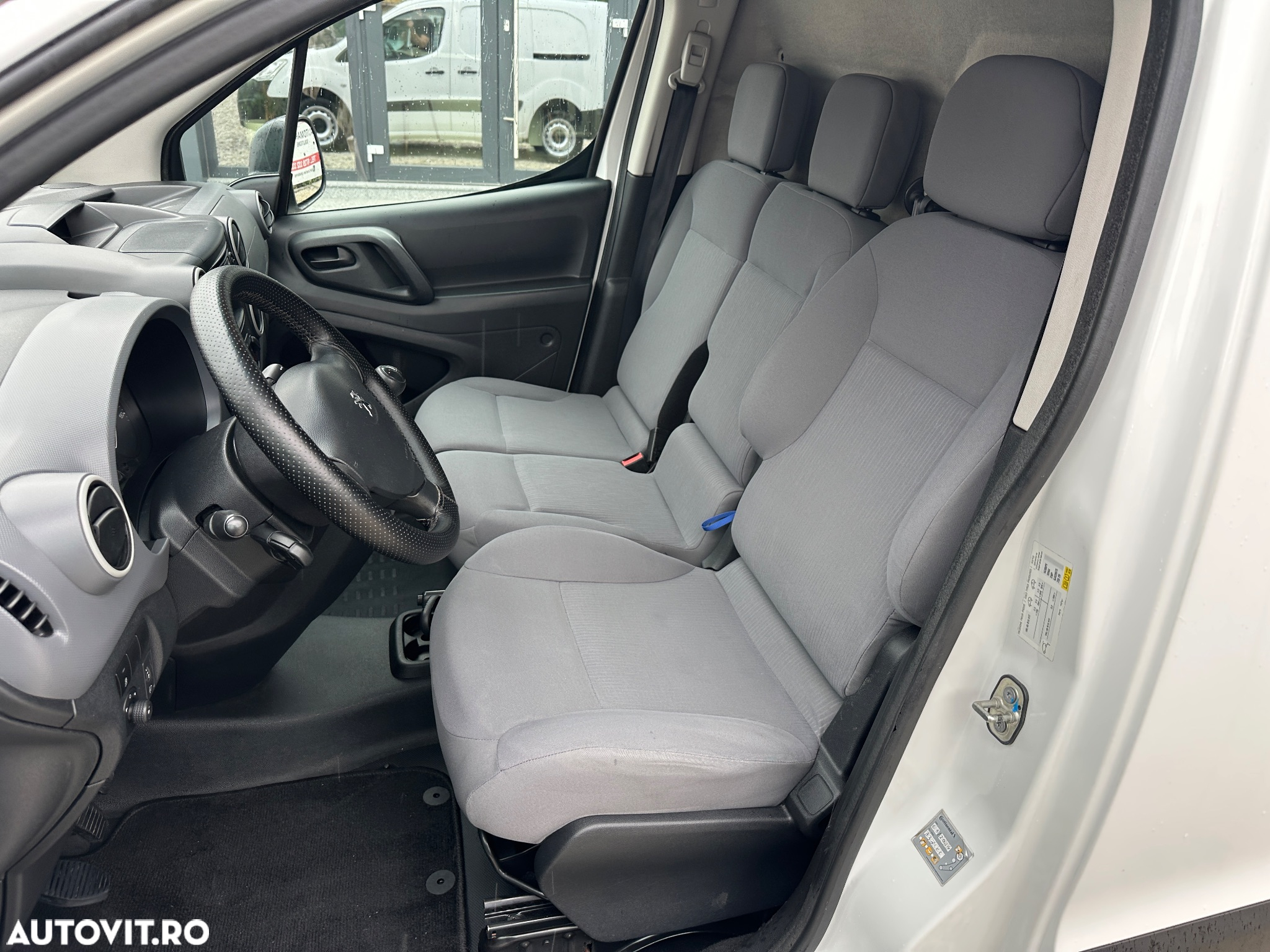 Peugeot PARTNER - 16