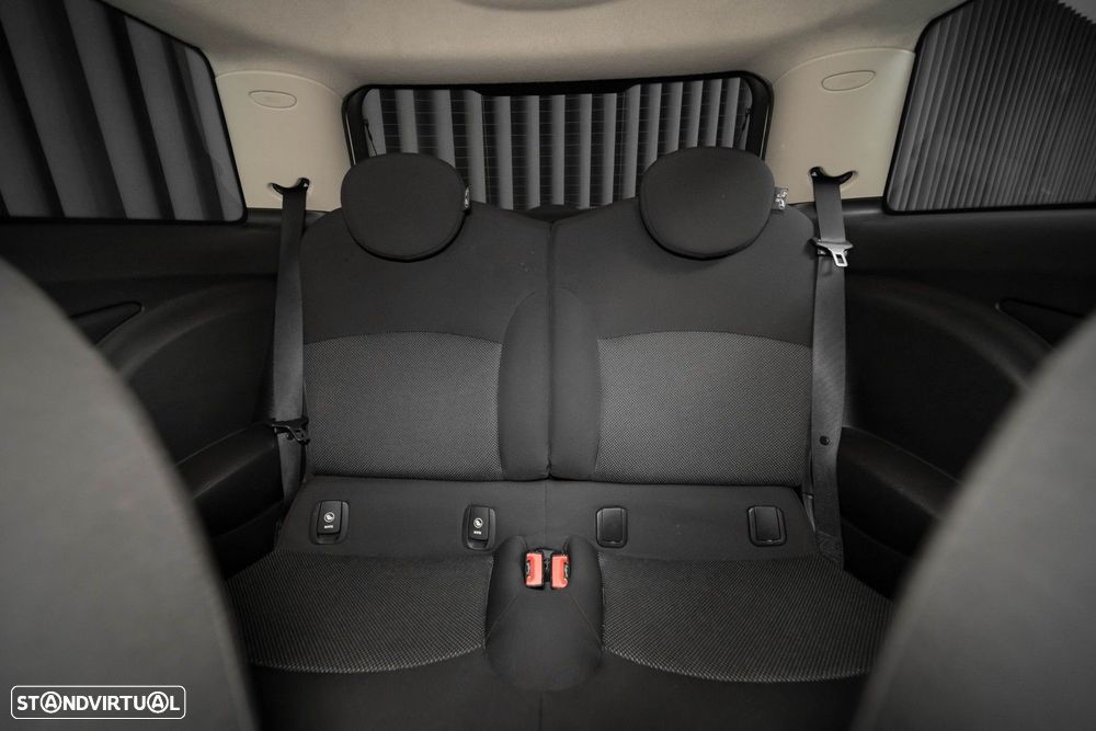 MINI 3 Portas One D - 24