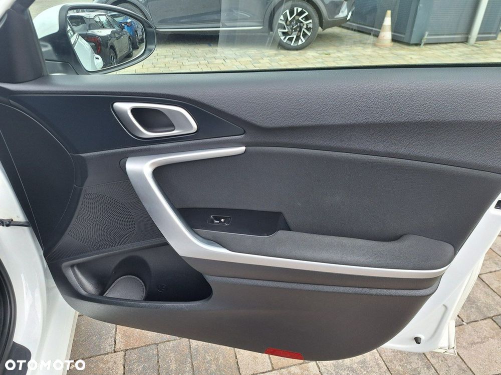 Kia Ceed 1.4 T-GDI M - 29