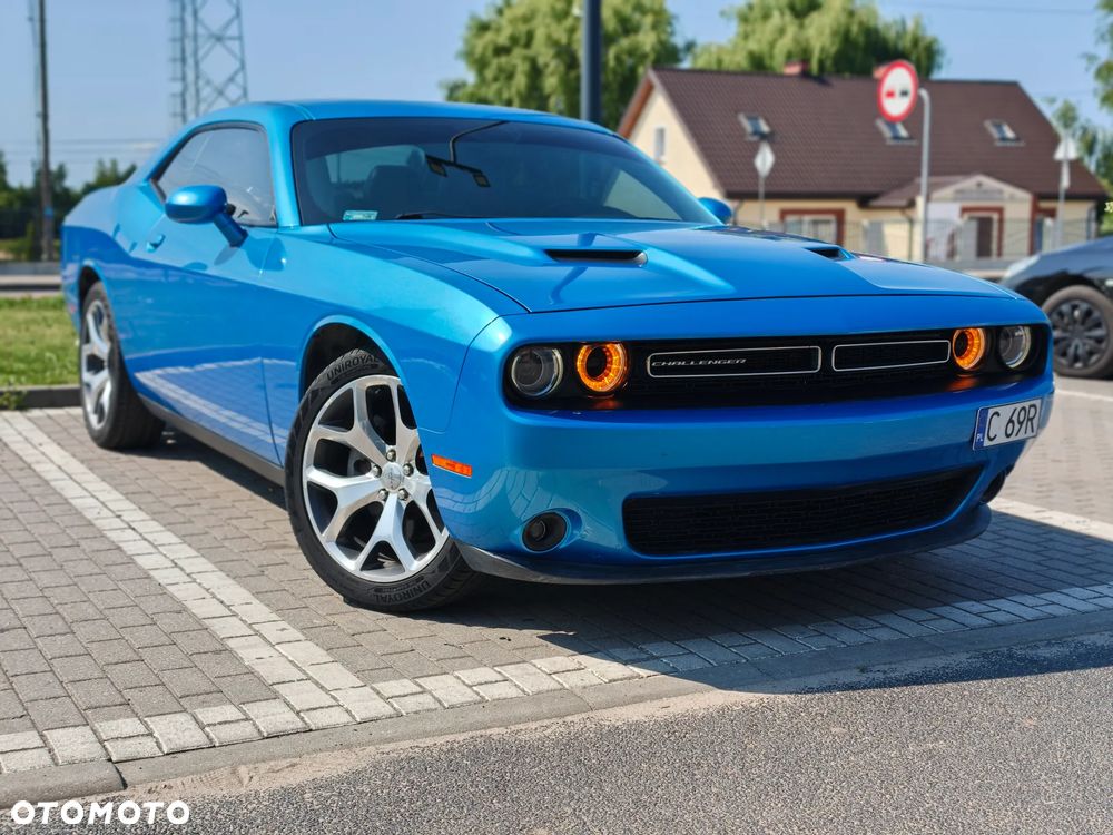 Dodge Challenger - 1
