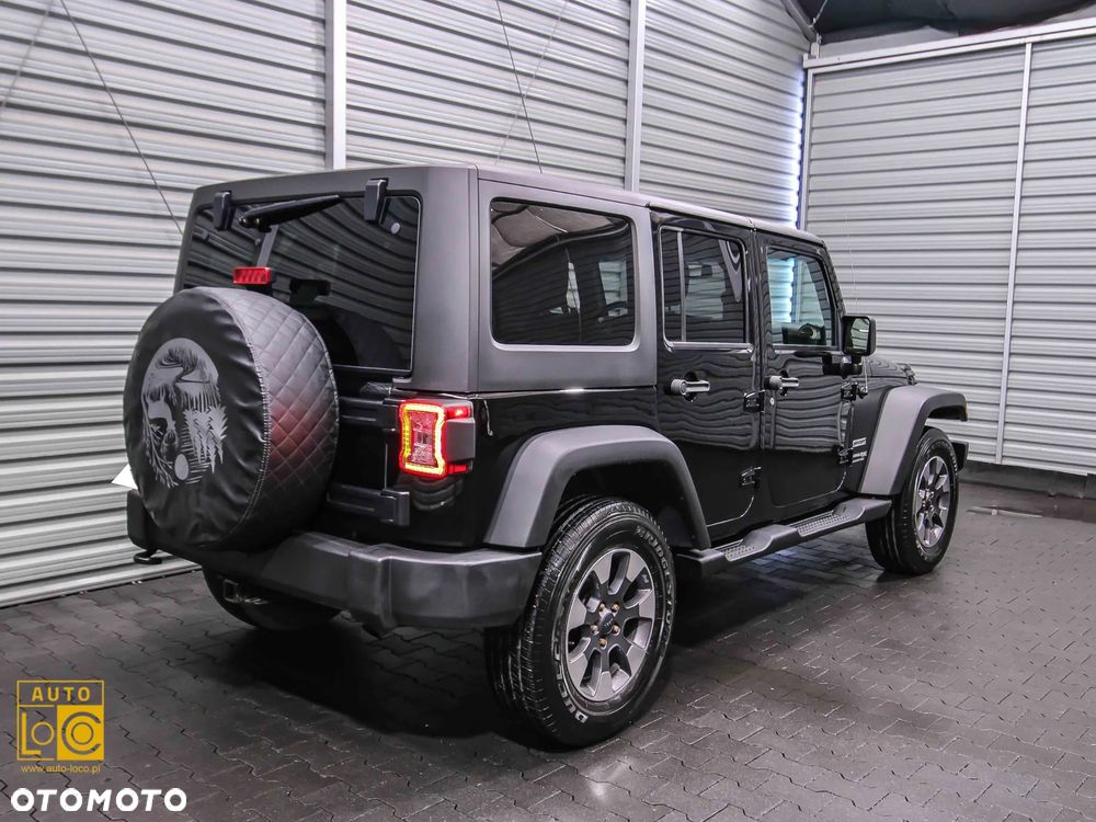 Jeep Wrangler 3.6 Unlim Night Eagle - 9