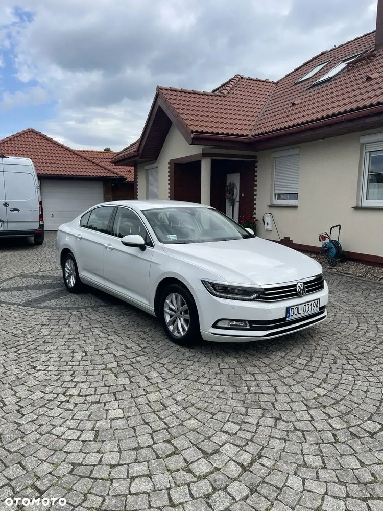 Volkswagen Passat 1.8 TSI BMT Comfortline - 1