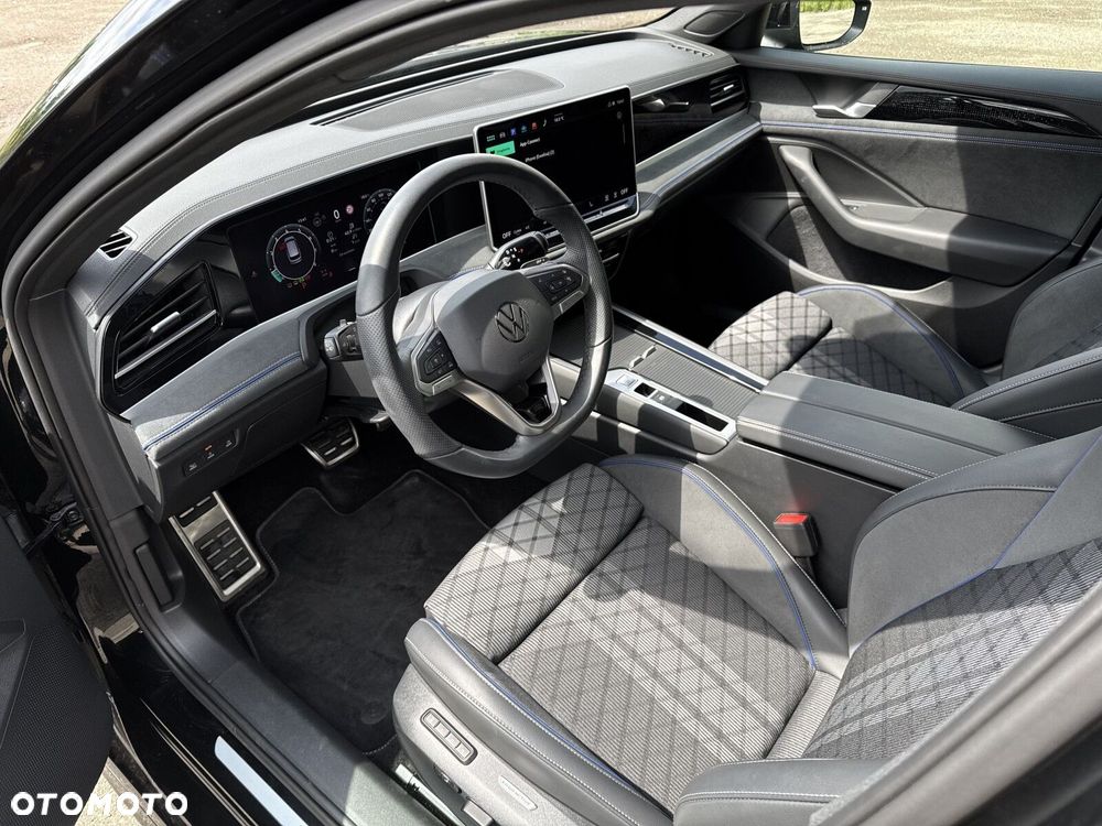 Volkswagen Passat Variant 2.0 TSI R-Line Plus DSG - 9
