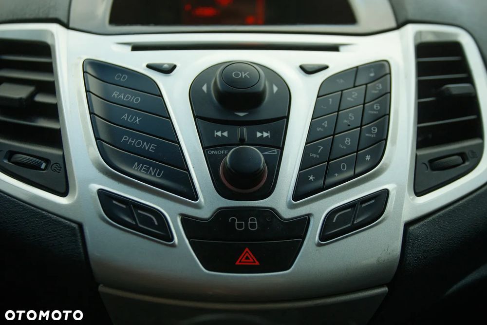 Ford Fiesta 1.25 Titanium X - 22