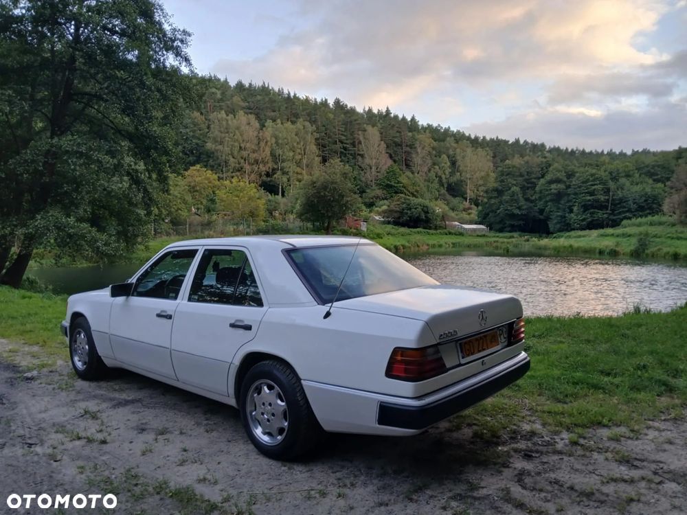 Mercedes-Benz W124 (1984-1993) - 6