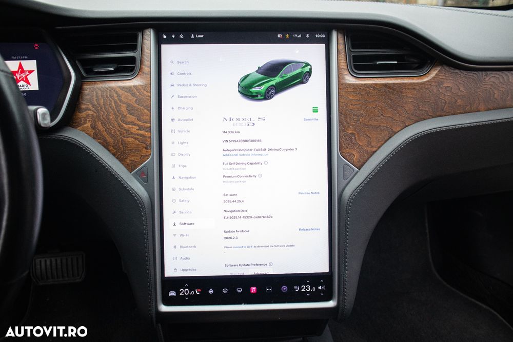 Tesla Model S - 18