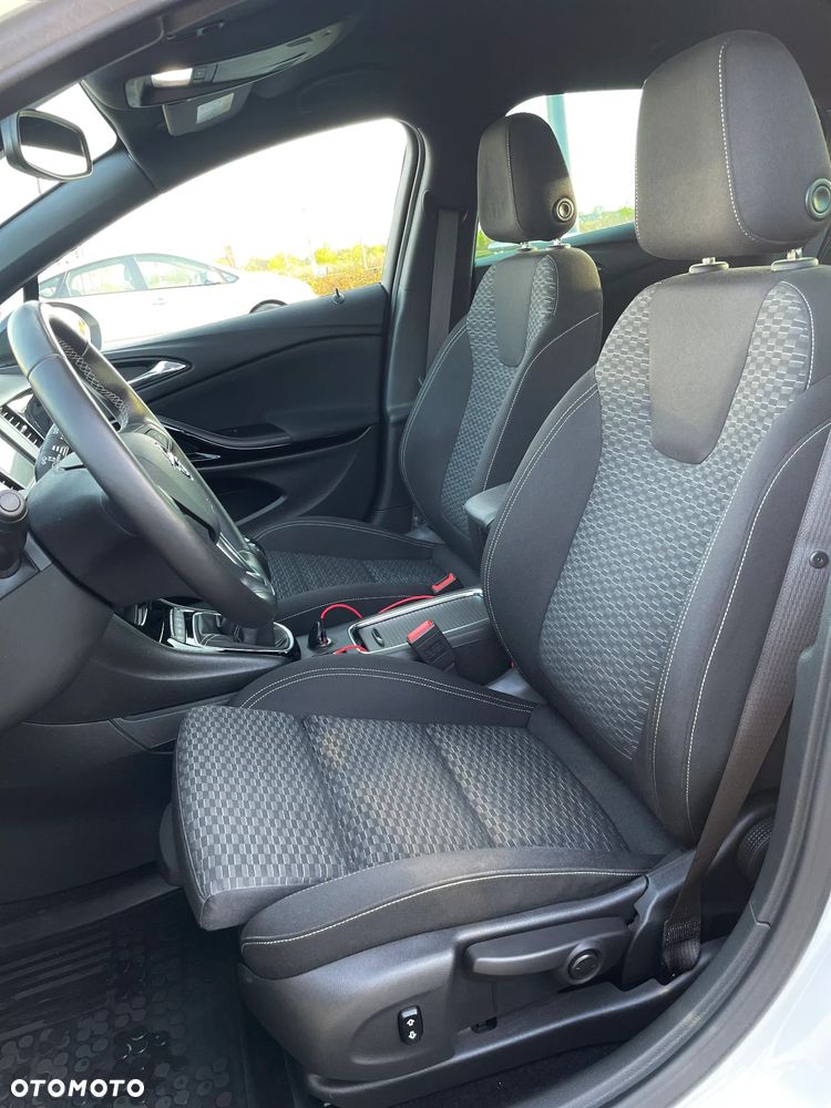 Opel Astra 1.6 T GPF Dynamic S&S - 15