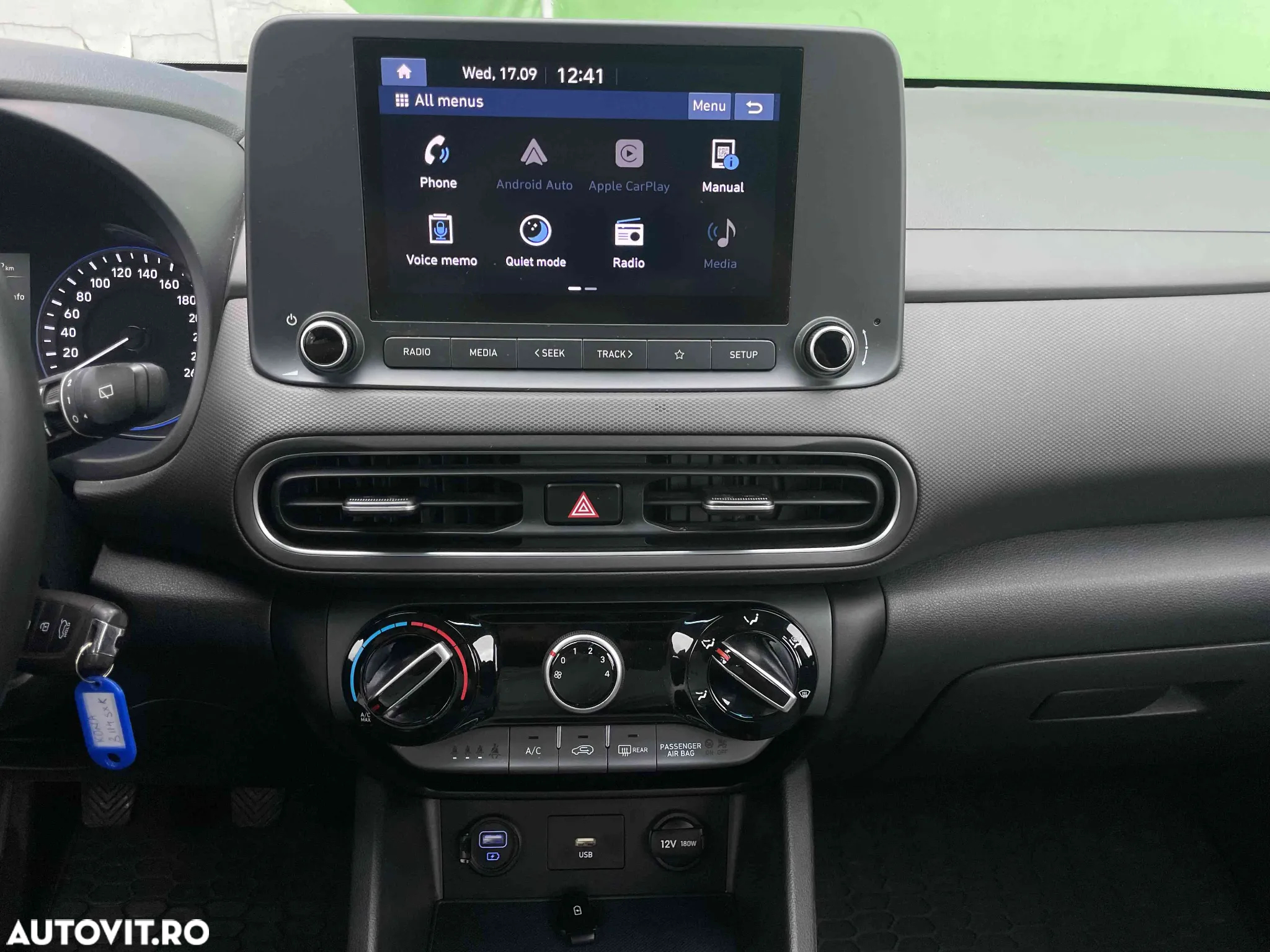 Hyundai KONA - 13