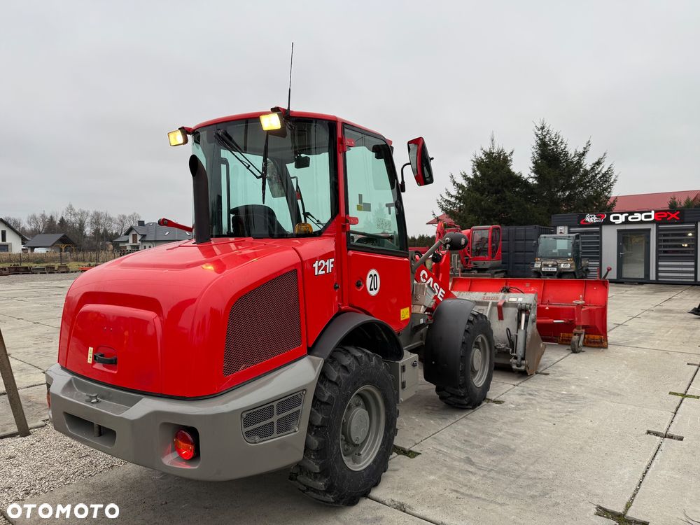 Case 121F - 6