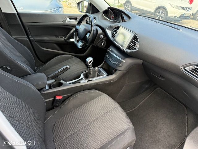 Peugeot 308 SW BlueHDi 130 Stop & Start Style - 34