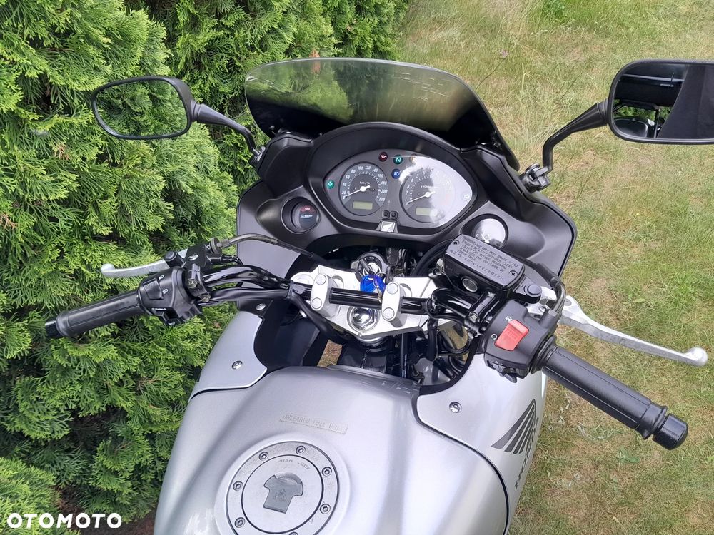 Honda CBF - 7