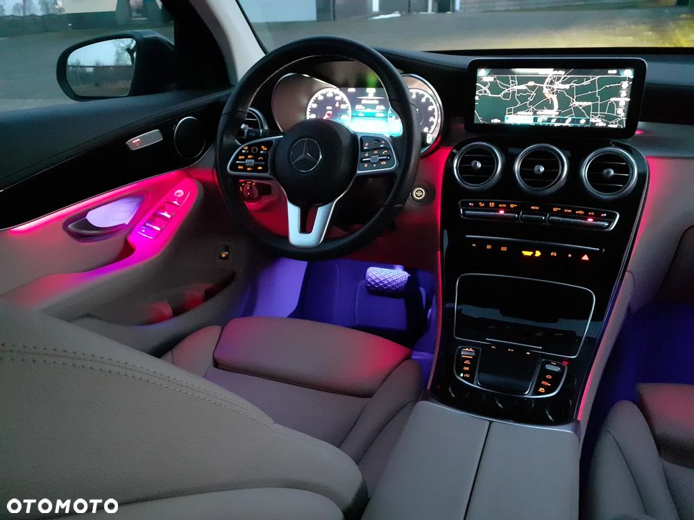 Mercedes-Benz GLC 200 4Matic 9G-TRONIC Exclusive - 30