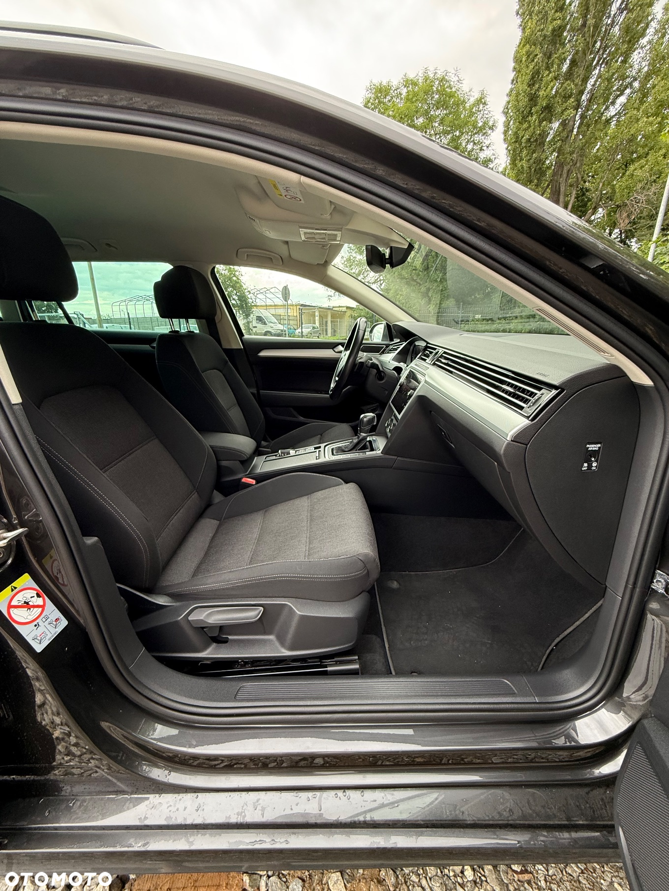 Volkswagen Passat Variant 1.6 TDI SCR DSG - 22