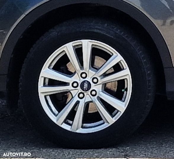 Ford Kuga 1.5 EcoBoost 2WD Trend - 4