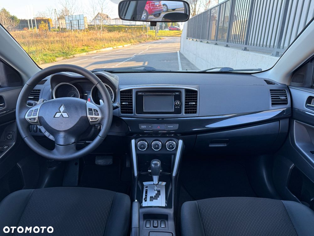 Mitsubishi Lancer Sportback 1.8 Clear Tec CVT Plus - 8