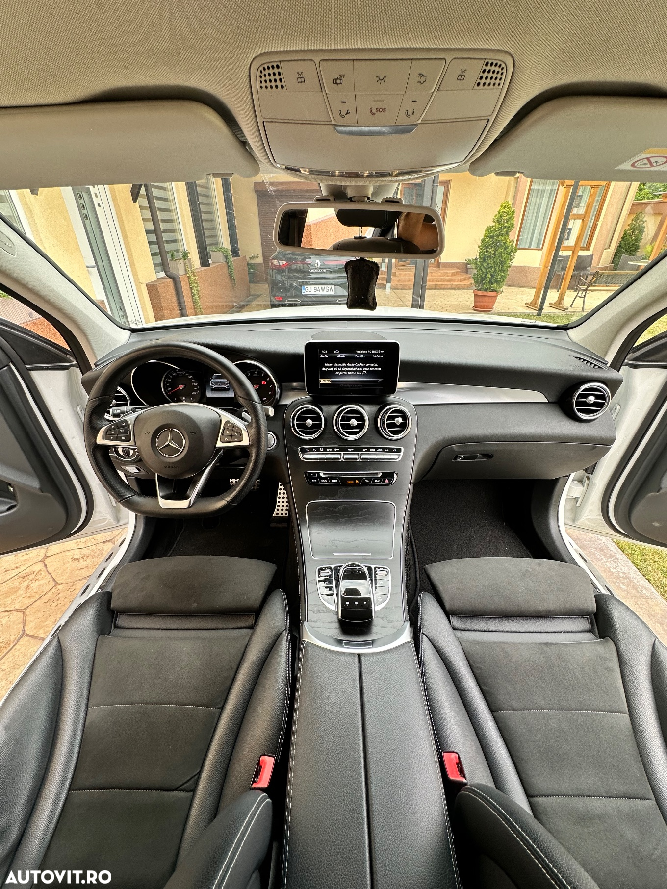 Mercedes-Benz GLC 250 4Matic 9G-TRONIC AMG Line - 16