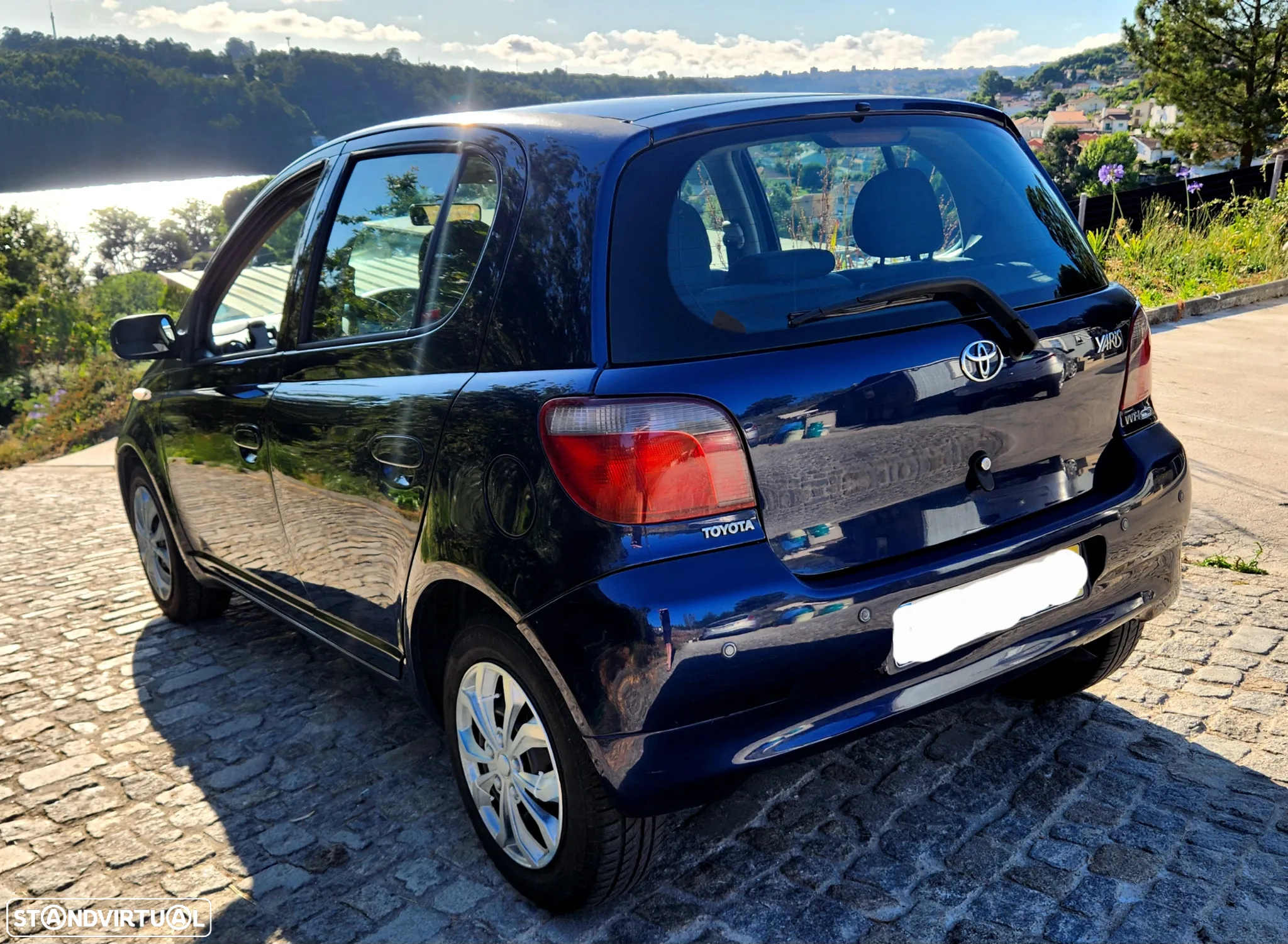 Toyota Yaris 1.0 Luna ABS - 4