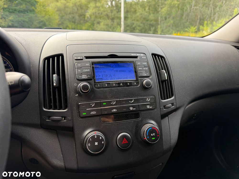 Hyundai i30 1.6 Classic + - 13