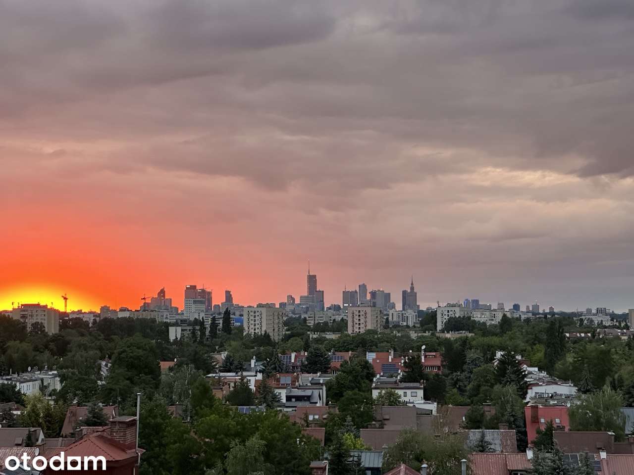 Pełna panorama Warszawy w Twoim salonie i sypialni, 5 pokoi | 2x garaż