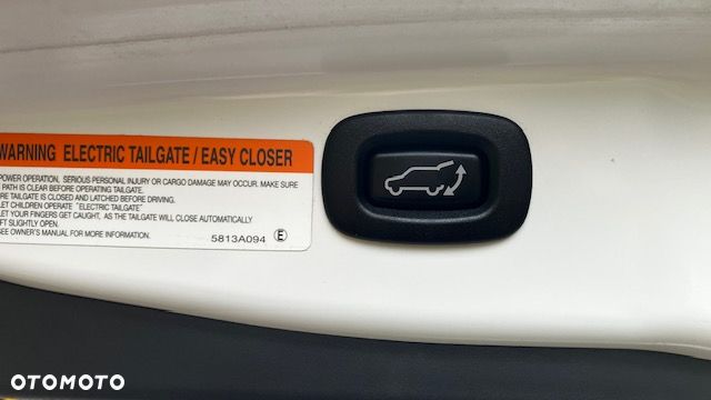 Mitsubishi Outlander 2.4 Instyle NAVI EU5 CVT - 17