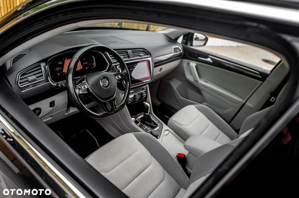 Volkswagen Tiguan 2.0 TDI SCR 4MOTION DSG Highline - 19