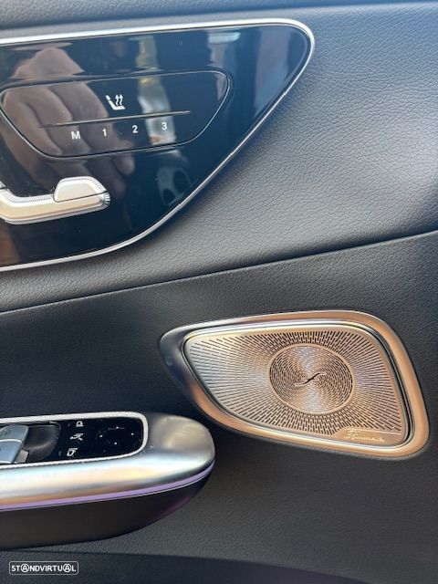 Mercedes-Benz GLC 300 e 4Matic 9G-TRONIC Avantgarde Advanced - 12