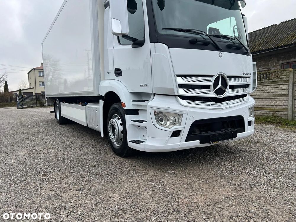 Mercedes-Benz Antos 1832 / Izoterma / Euro 6 / Winda / - 27