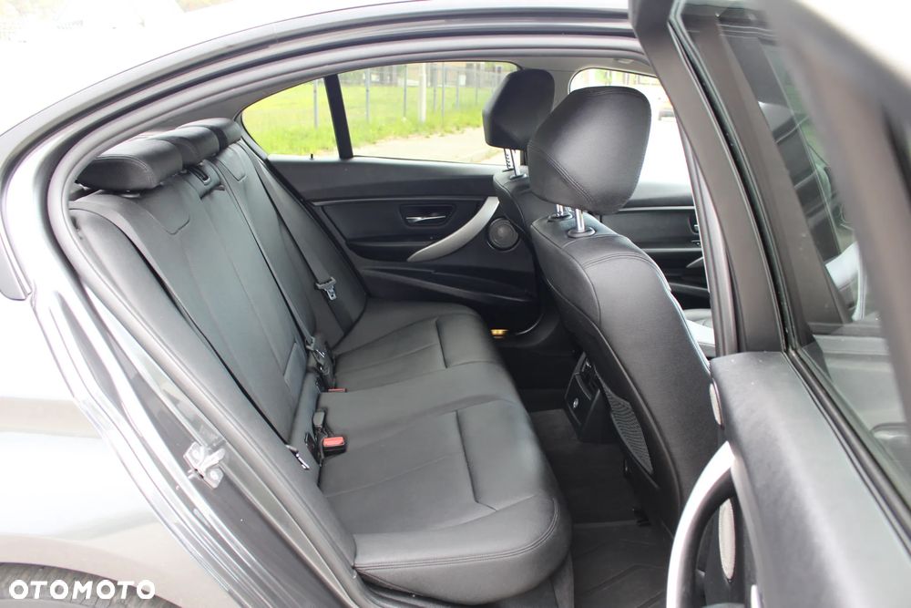 BMW Seria 3 - 7