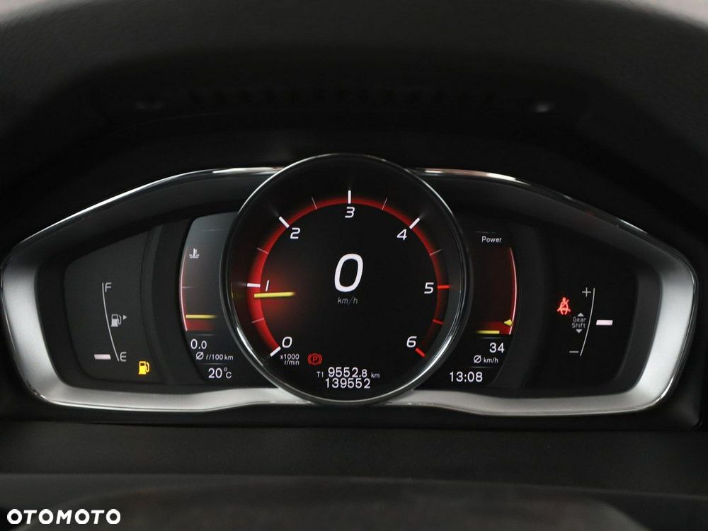 Volvo V60 D2 Summum - 23