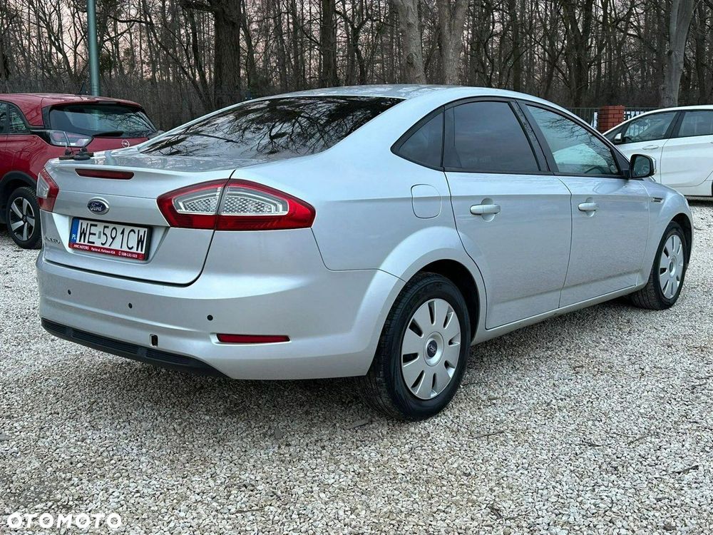 Ford Mondeo 1.6 T Ambiente - 3