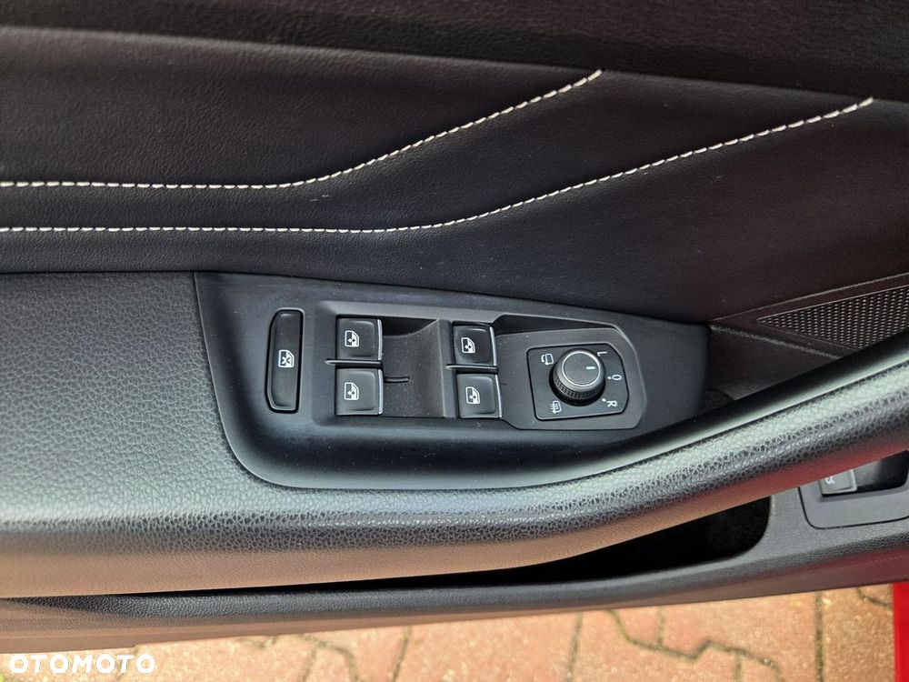 Volkswagen Arteon 2.0 TDI 4Motion R-Line DSG - 17