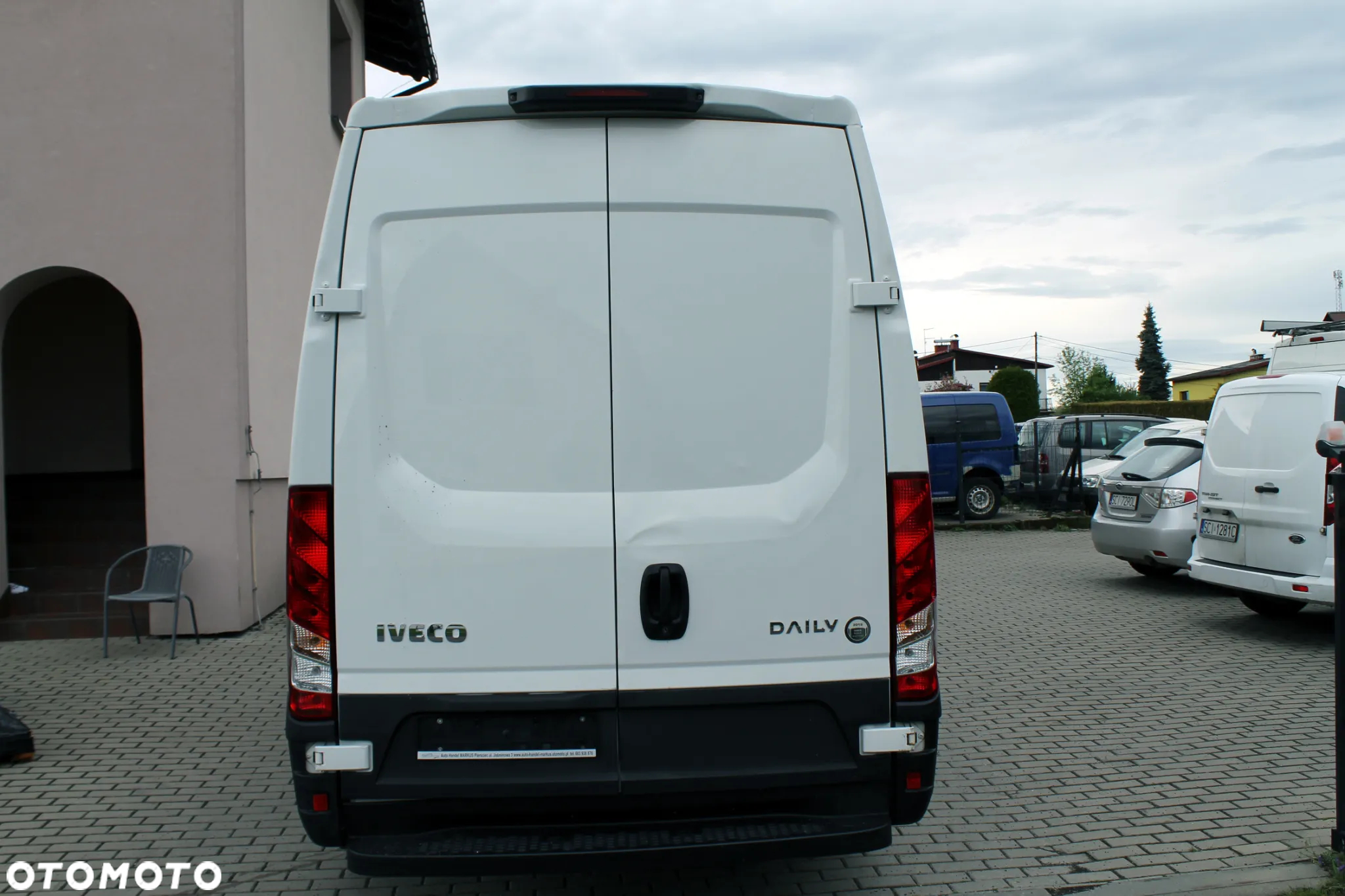 Iveco DAILY 35S14 6 MIEJSCOWY BRYGADOWY - 8