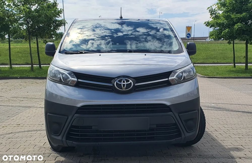 Toyota PROACE - 1