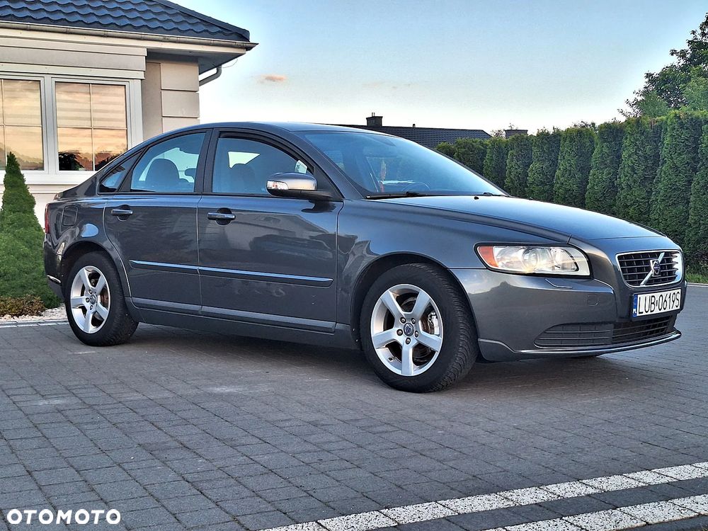 Volvo S40 1.8 Momentum - 3