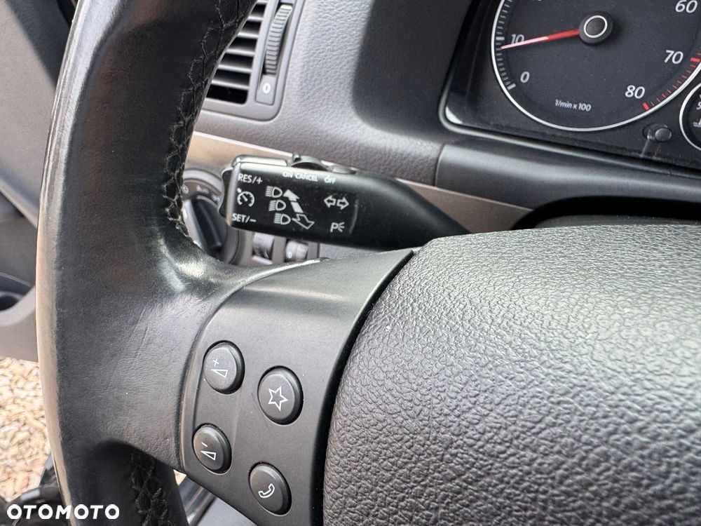 Volkswagen Touran 1.4 TSI United - 15