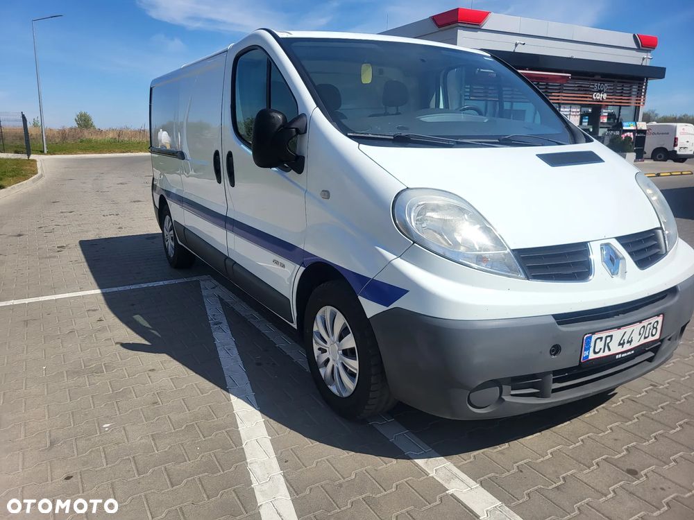 Renault Trafic - 18